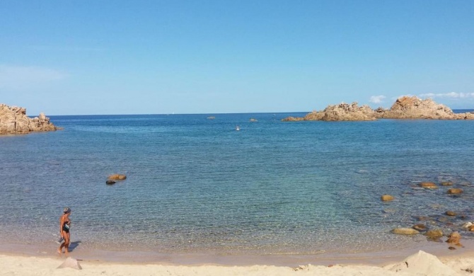 un angolo di Paradiso a pochi passi dal mare nel villaggio Calarossa