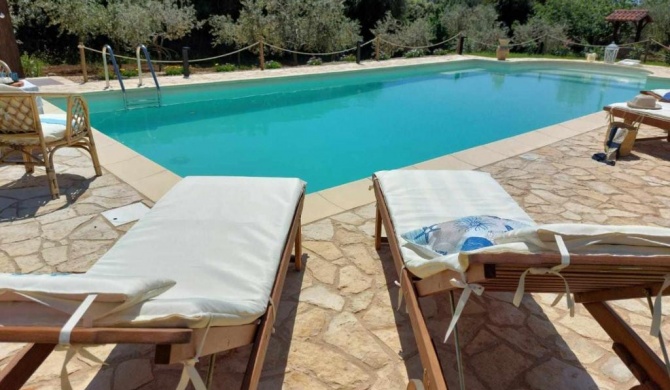 Alghero Villa Alisia con piscina privata per 8 persone