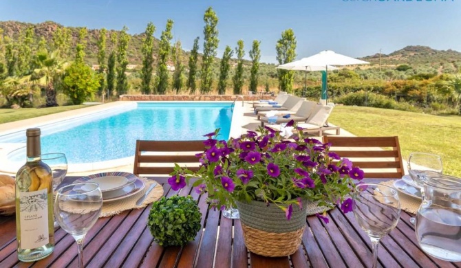 Alghero Villa Mirti villa indipendente con piscina per 8 persone