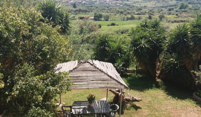 Tavernetta con giardino