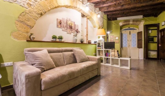 Appartamento centro storico Cagliari (IUN P1836) - Apartment in the historic center of Castello