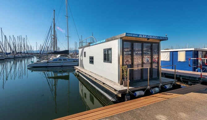 Houseboat Alba Chiara - your holiday on water