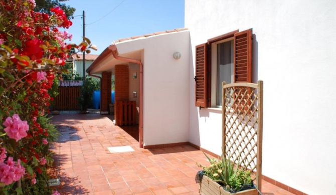 Lucia Holiday House Porto Pino